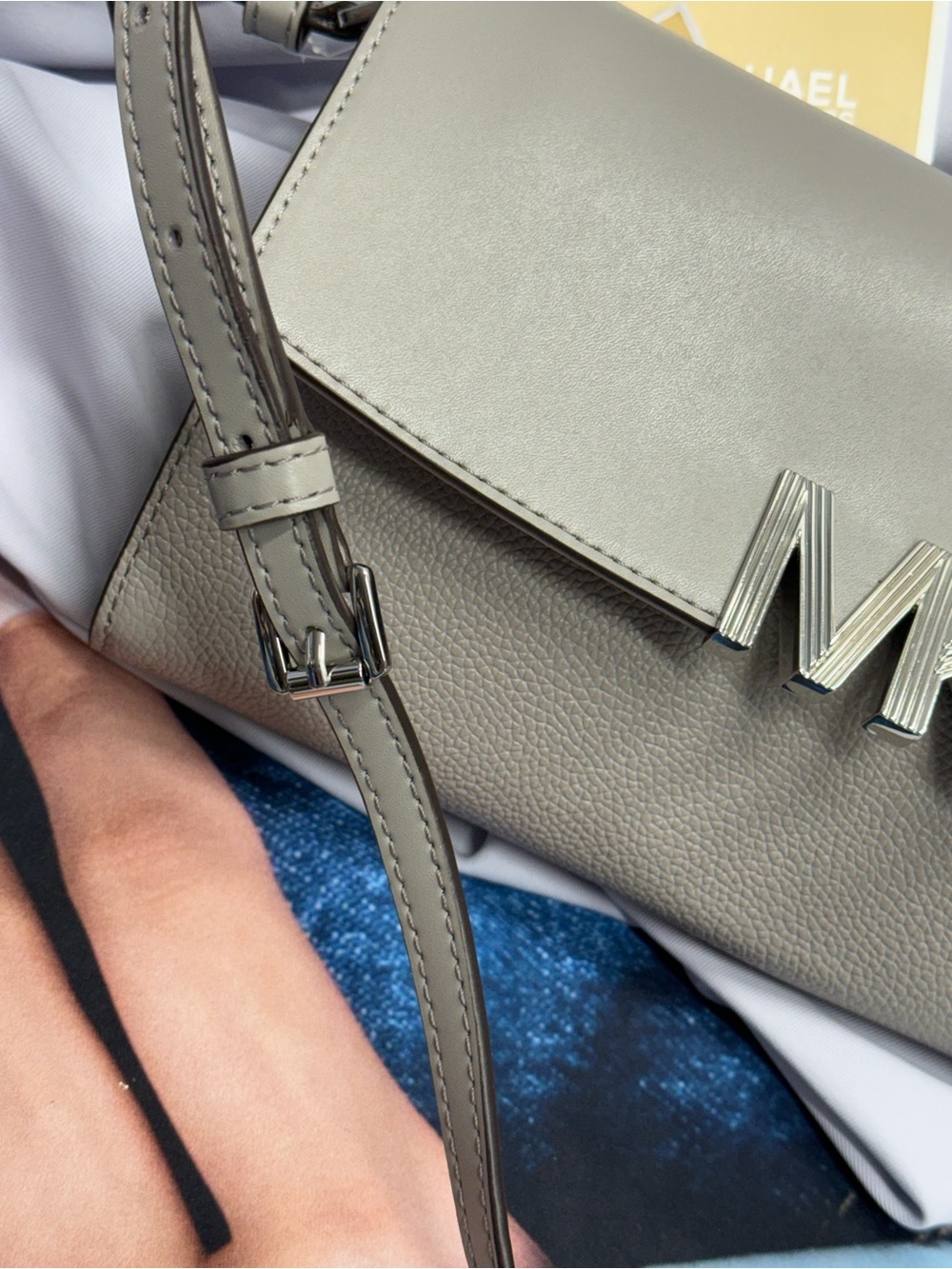 (new+tag) Michael Kors Montgomery leather large crossbody clutch grey crossbody - Picture 3 of 12